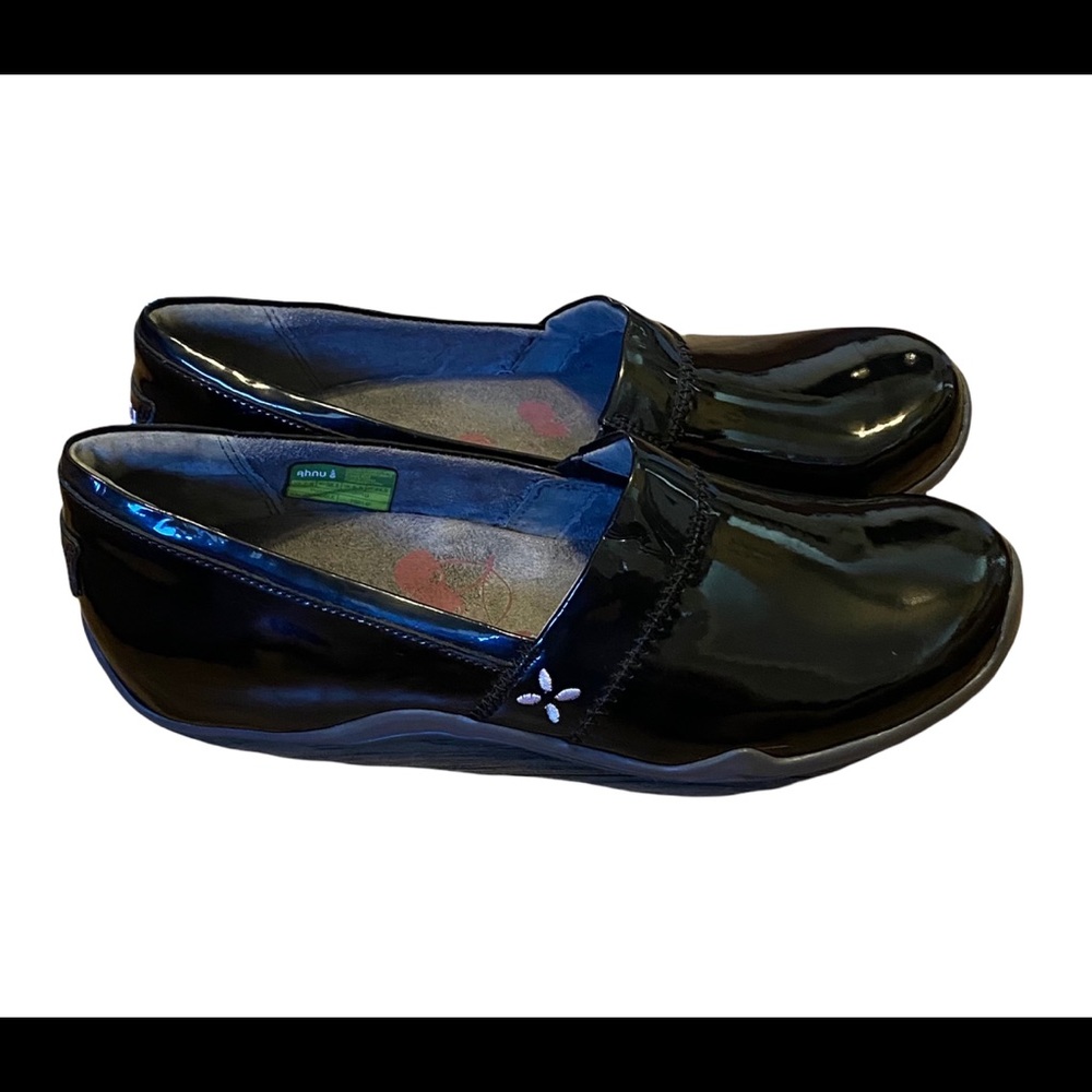 Ahnu Black Patent Leather Comfort Walking Shoes